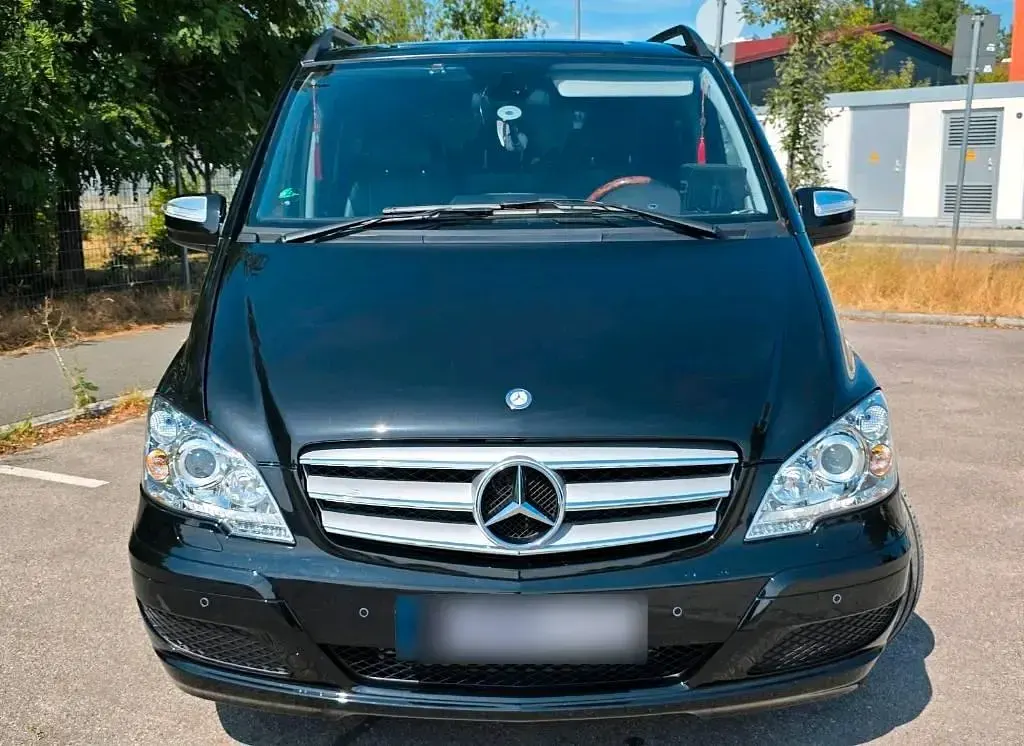 Gebraucht Mercedes Viano 224 PS (164 kW) 2011 Schwarz Van / Kleinbus