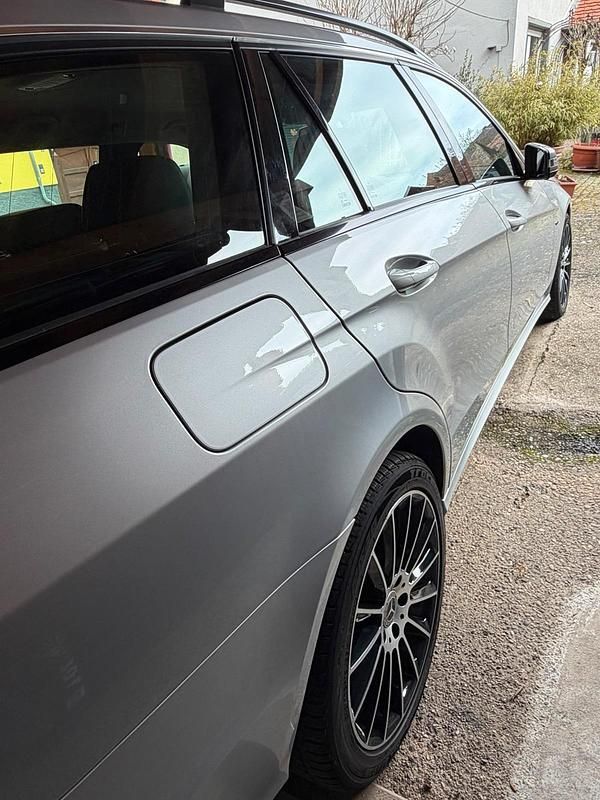 Second-hand Mercedes E250 204 CP (150 kW) 2009 Argintiu Break