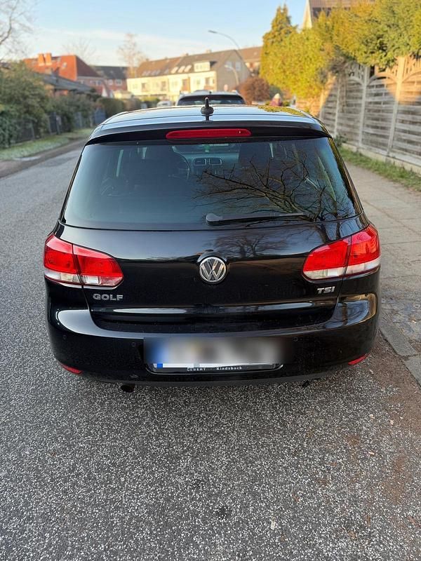 Gebraucht VW Golf VI 105 PS (77 kW) 2011 Schwarz Kleinwagen