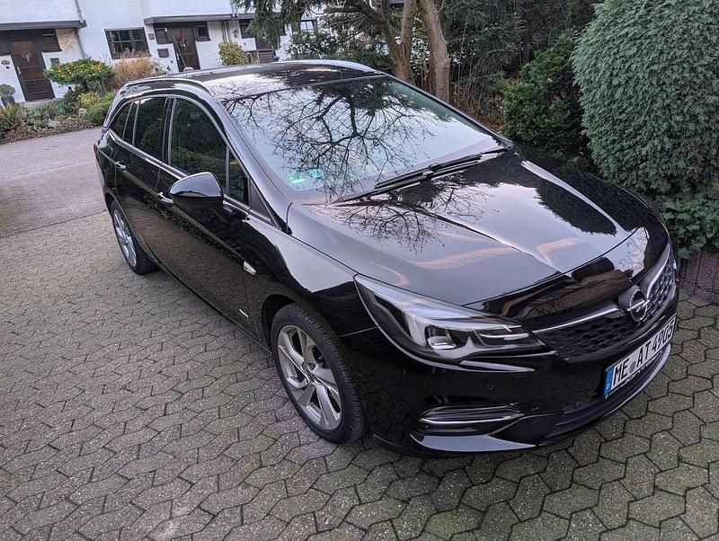 Gebraucht Opel Astra Design & Tech 131 PS (96 kW) 2022 Schwarz Kombi