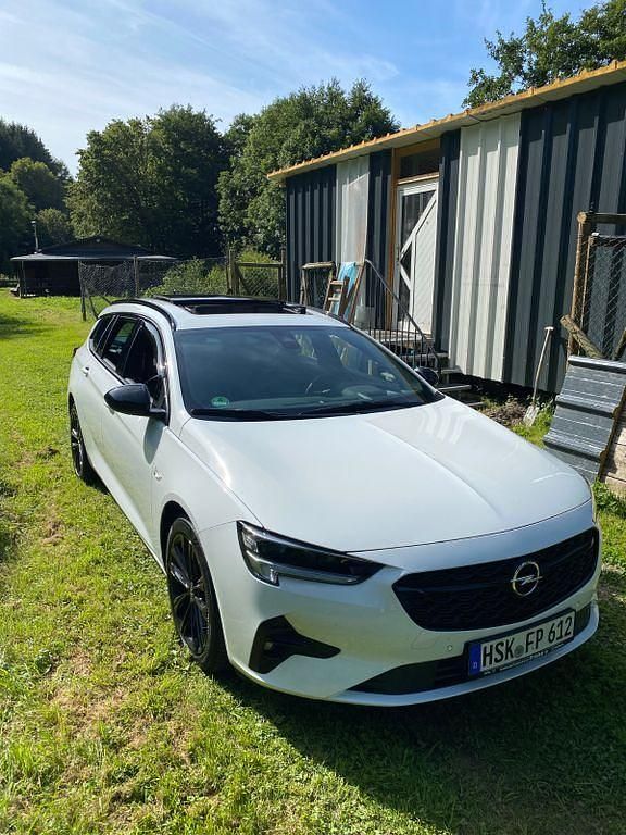 Gebraucht Opel Insignia Ultimate 200 PS (147 kW) 2021 Weiß Kombi