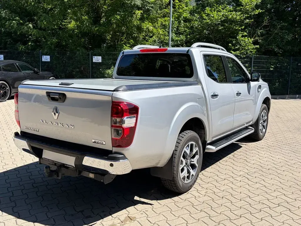 Gebraucht Renault Alaskan Intens 190 PS (139 kW) 2017 Silber Pickup