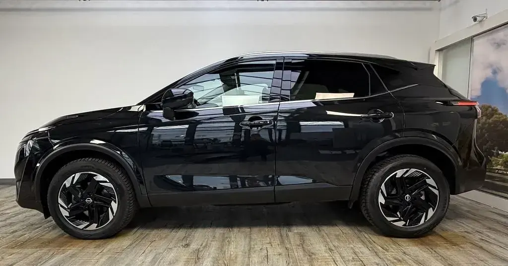 Gebraucht Nissan Qashqai 360º 158 PS (116 kW) 2025 Pearl black SUV
