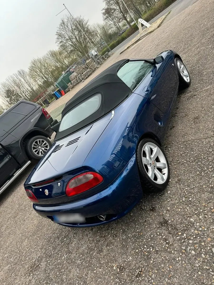 Gebraucht MG F 120 PS (88 kW) 2000 Blau Cabrio