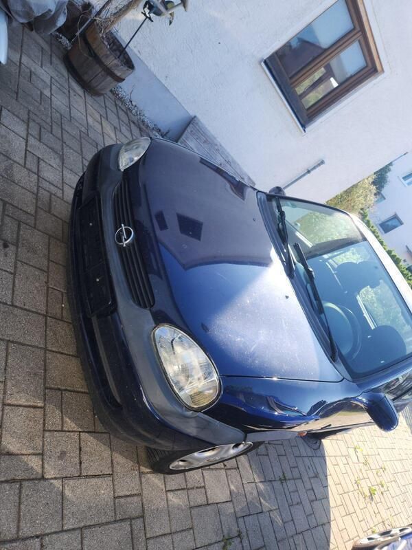 Blau Gebraucht 1998 Opel Corsa Kleinwagen | 500 € (Superpreis) - Bild 1/2