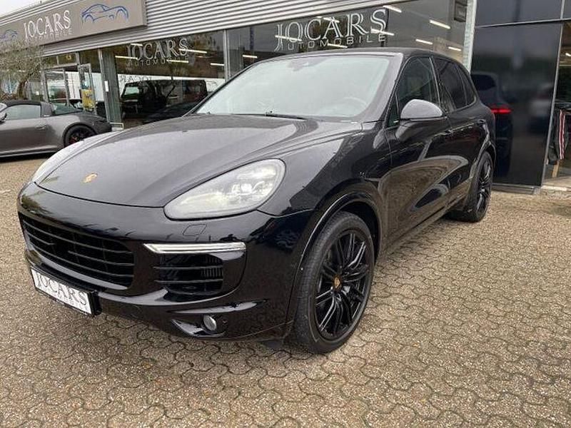 Schwarz Gebraucht 2017 Porsche Cayenne Platinum Edition SUV | 38.950 € (Etwas zu teuer) - Bild 1/4
