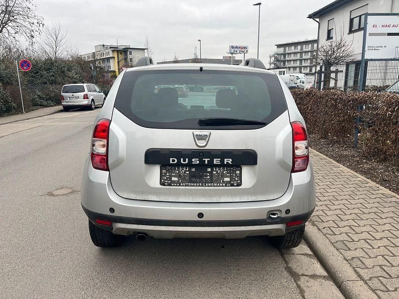 Gebraucht Dacia Duster Prestige 125 PS (91 kW) 2015 Silber SUV