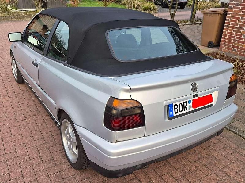 Gebraucht VW Golf Cabriolet Classicline 75 PS (55 kW) 1996 Silber Cabrio