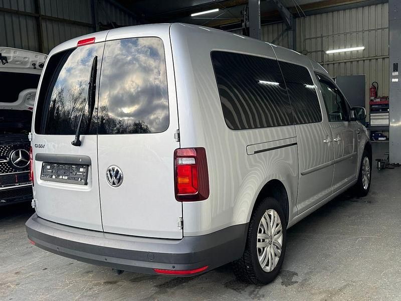 Gebraucht VW Caddy Maxi 150 PS (110 kW) 2019 Silber Van / Kleinbus