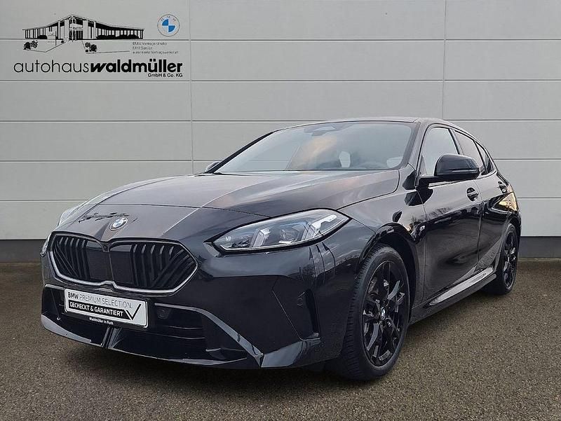 Schwarz Gebraucht 2025 BMW 123 M Sport Kleinwagen | 42.500 € (Etwas zu teuer) - Bild 1/4