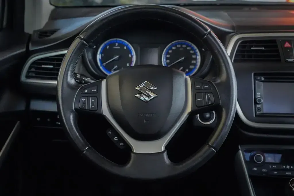 Gebraucht Suzuki SX4 S-Cross Comfort 120 PS (88 kW) 2015 Grün SUV