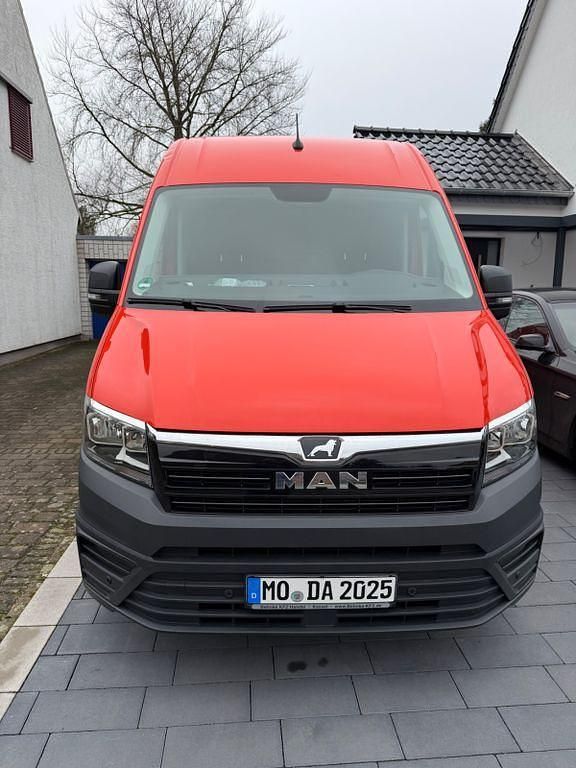 Gebraucht MAN TGE 140 PS (102 kW) 2019 Rot Van