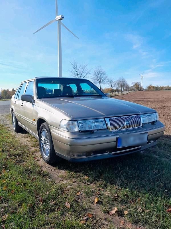 Gold Gebraucht 1995 Volvo 960 Limousine | 7.990 € - Bild 1/4