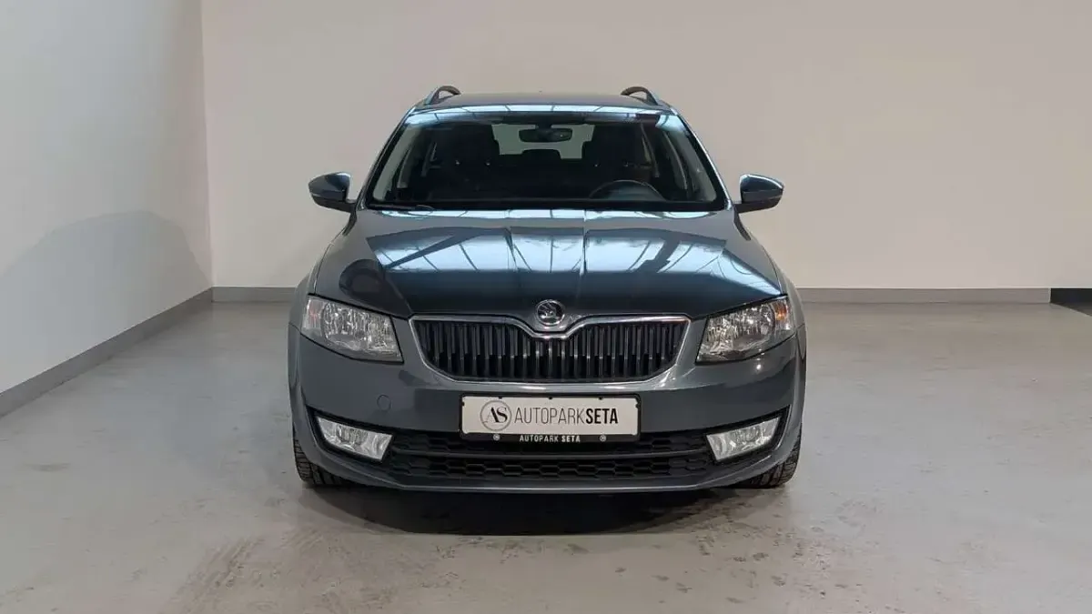 Gebraucht Skoda Octavia Ambition 110 PS (80 kW) 2017 Grau Kombi