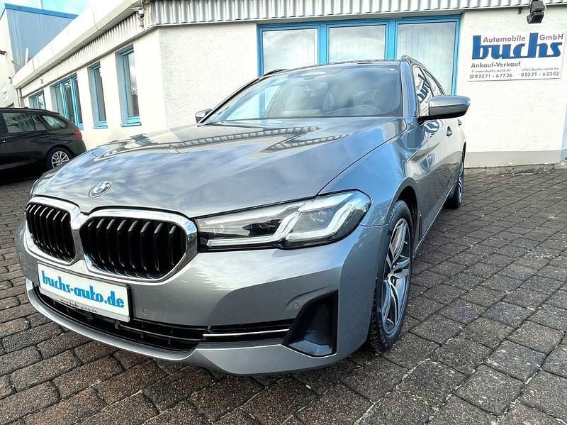 Gebraucht BMW 520 Shadowline 190 PS (139 kW) 2022 Skyscraper grau (metallic) Kombi