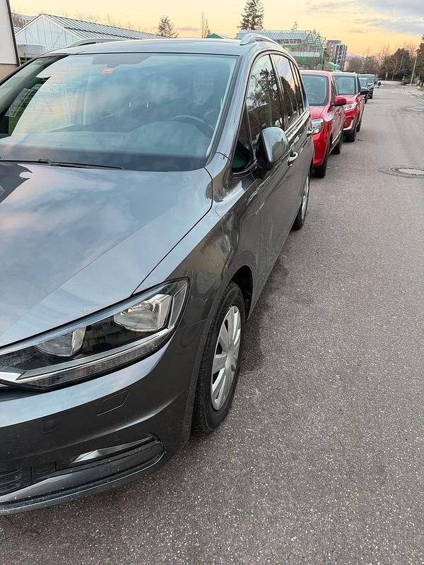 Gebraucht VW Touran 150 PS (110 kW) 2017 Grau Van / Kleinbus
