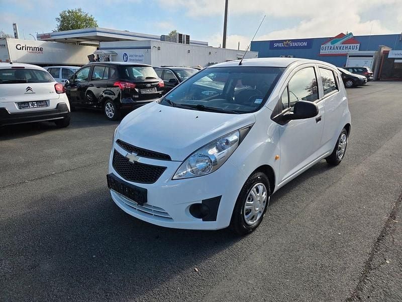 Second-hand Chevrolet Spark 68 CP (50 kW) 2011 Alb Hatchback