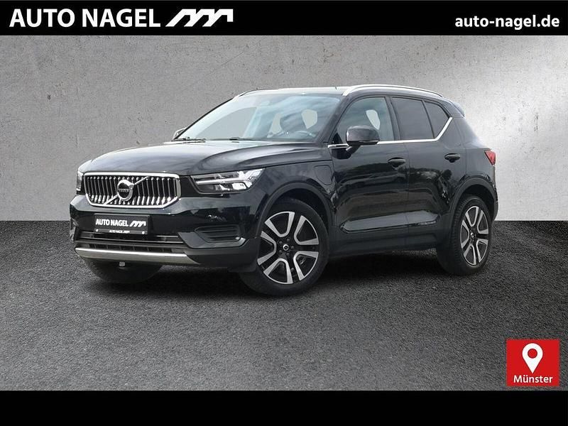 Onyx black / Gebraucht 2022 Volvo XC40 Core SUV | 27.700 € (Fairer Preis) - Bild 1/4