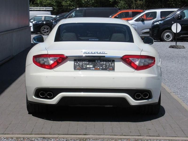 Gebraucht Maserati Granturismo 405 PS (297 kW) 2008 Weiß Coupé