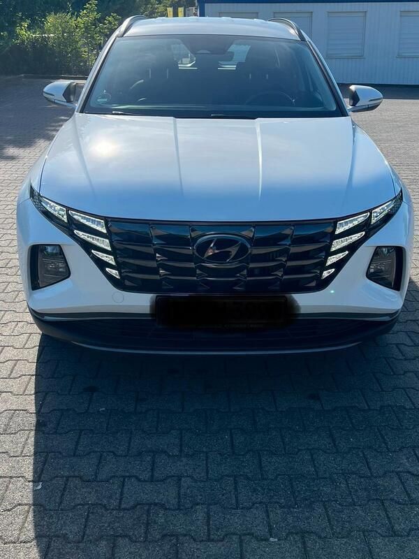 Weiß Gebraucht 2022 Hyundai Tucson SUV | 22.230 € - Bild 1/4