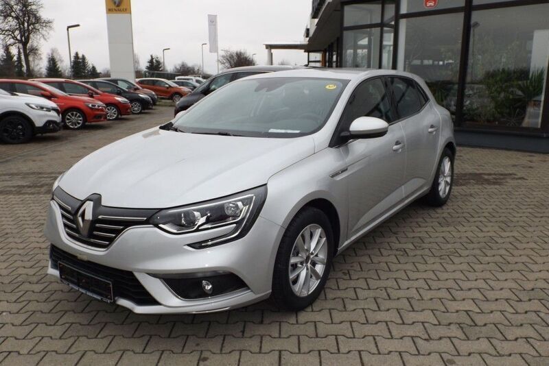 Silber Gebraucht 2016 Renault Mégane III Intens Limousine | 10.990 € (Fairer Preis) - Bild 1/4