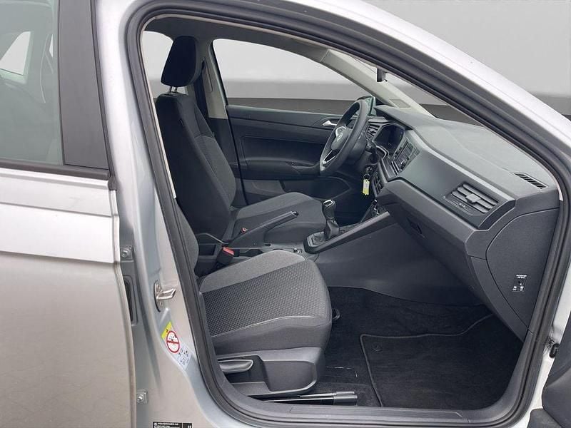 Gebraucht VW Polo Basis 80 PS (58 kW) 2022 Silber Kleinwagen