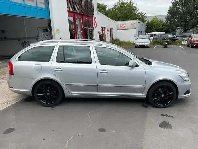 Gebraucht Skoda Octavia RS 170 PS (125 kW) 2012 Silber Kombi