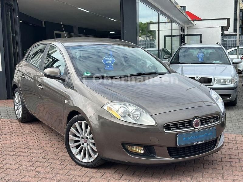 Grau Gebraucht 2007 Fiat Bravo Dynamic Kleinwagen | 6.500 € - Bild 1/4