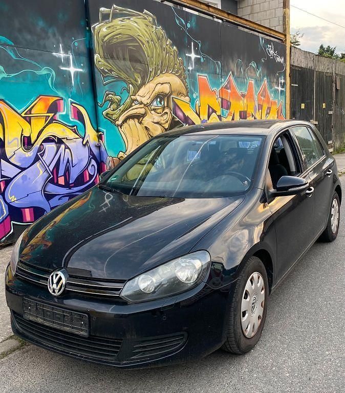 Schwarz Gebraucht 2009 VW Golf VI Limousine | 7.490 € (Fairer Preis) - Bild 1/4