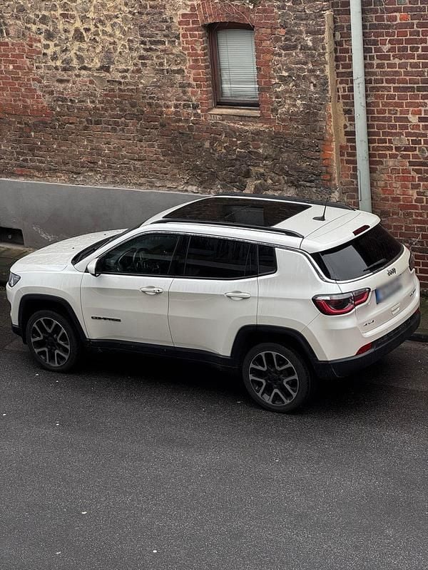 Gebraucht Jeep Compass Limited 170 PS (125 kW) 2017 Weiß SUV