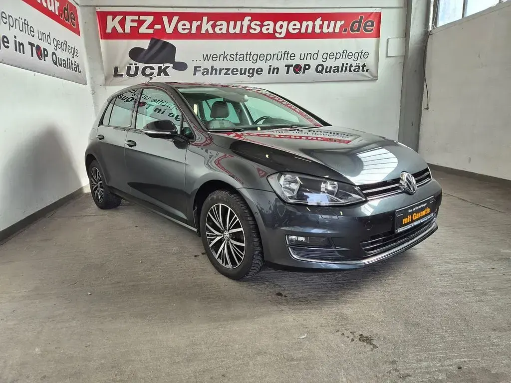 Gebraucht VW Golf VII Allstar 110 PS (80 kW) 2016 Grau Limousine