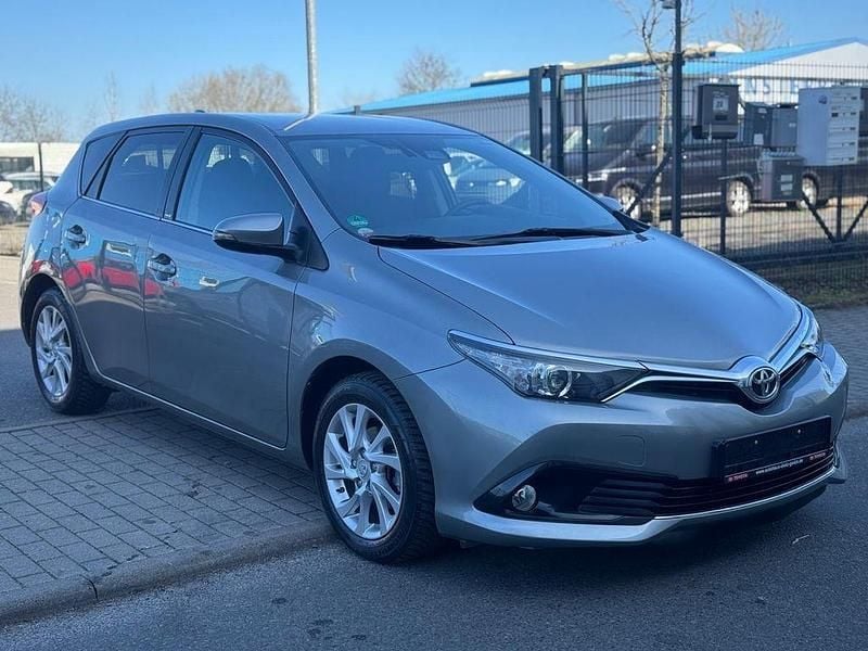 Gebraucht Toyota Auris Edition-S 116 PS (85 kW) 2017 Grau Limousine