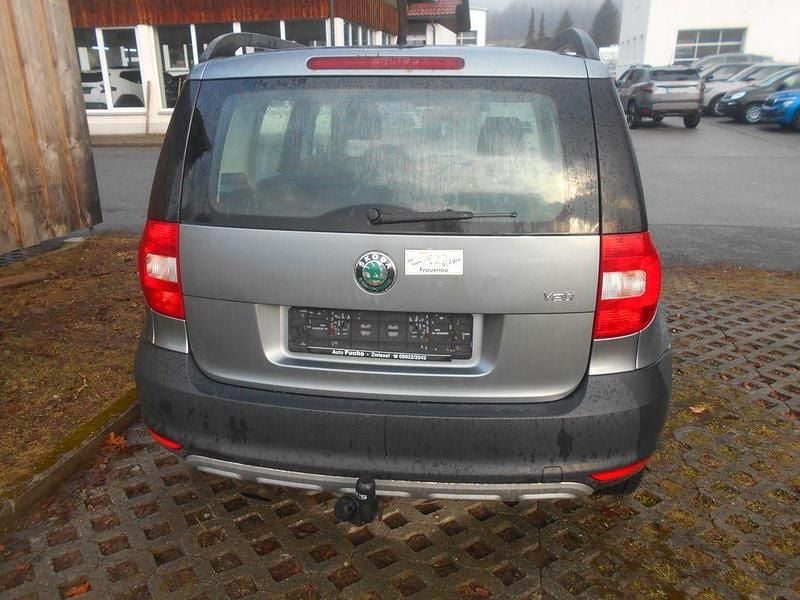 Gebraucht Skoda Yeti Plus Edition 105 PS (77 kW) 2013 Grau SUV