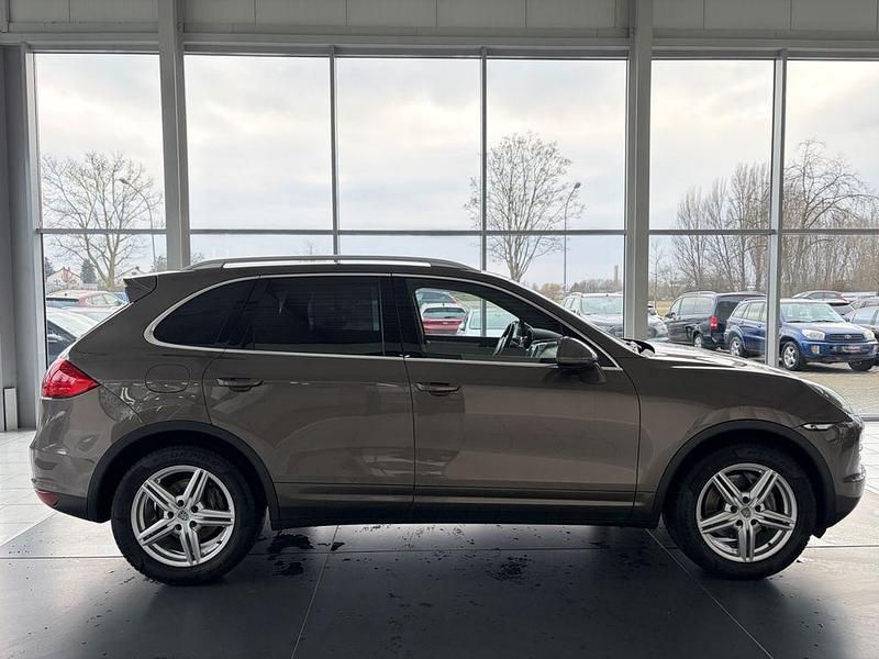 Gebraucht Porsche Cayenne 239 PS (175 kW) 2011 Braun SUV