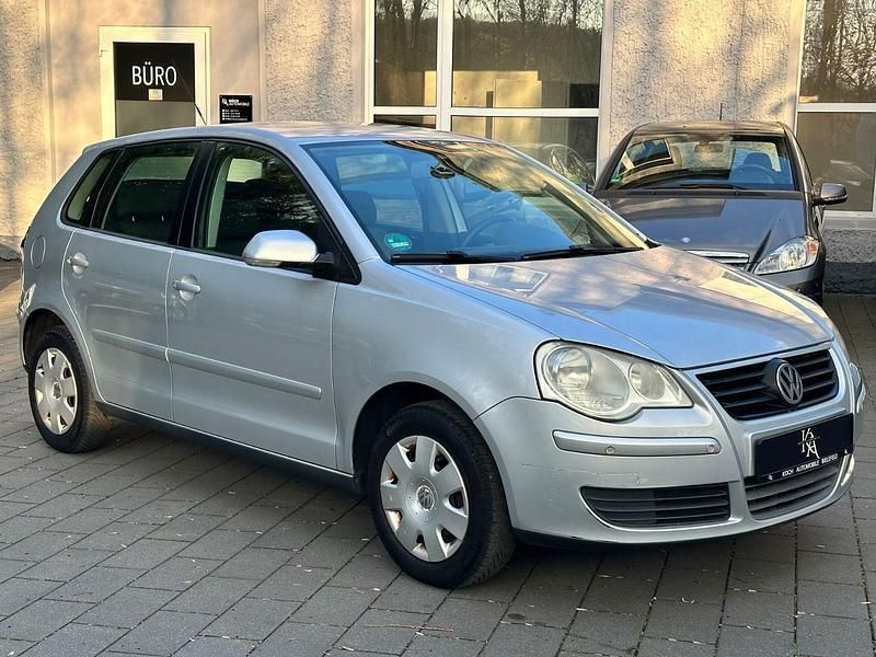 Gebraucht VW Polo Comfortline 75 PS (55 kW) 2006 Reflexsilber Kleinwagen