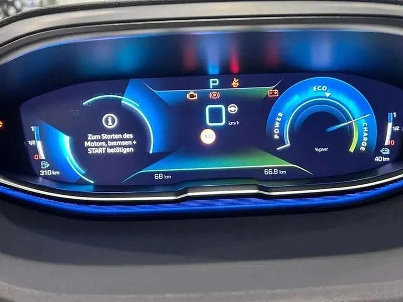 Gebraucht Peugeot 3008 GT 181 PS (133 kW) 2023 Lackierung platiniumgrau SUV
