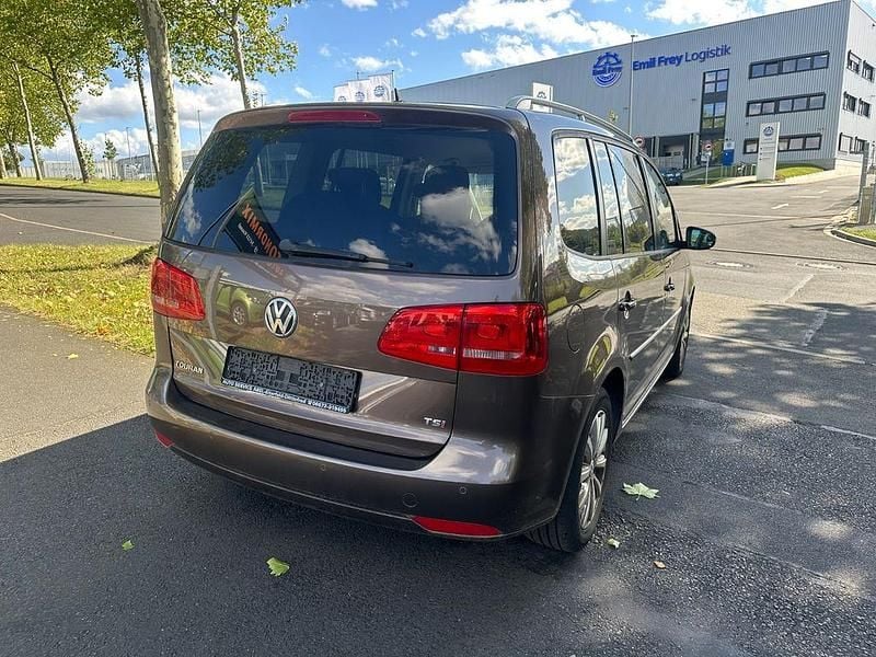 Gebraucht VW Touran Highline 140 PS (102 kW) 2014 Braun Van / Kleinbus