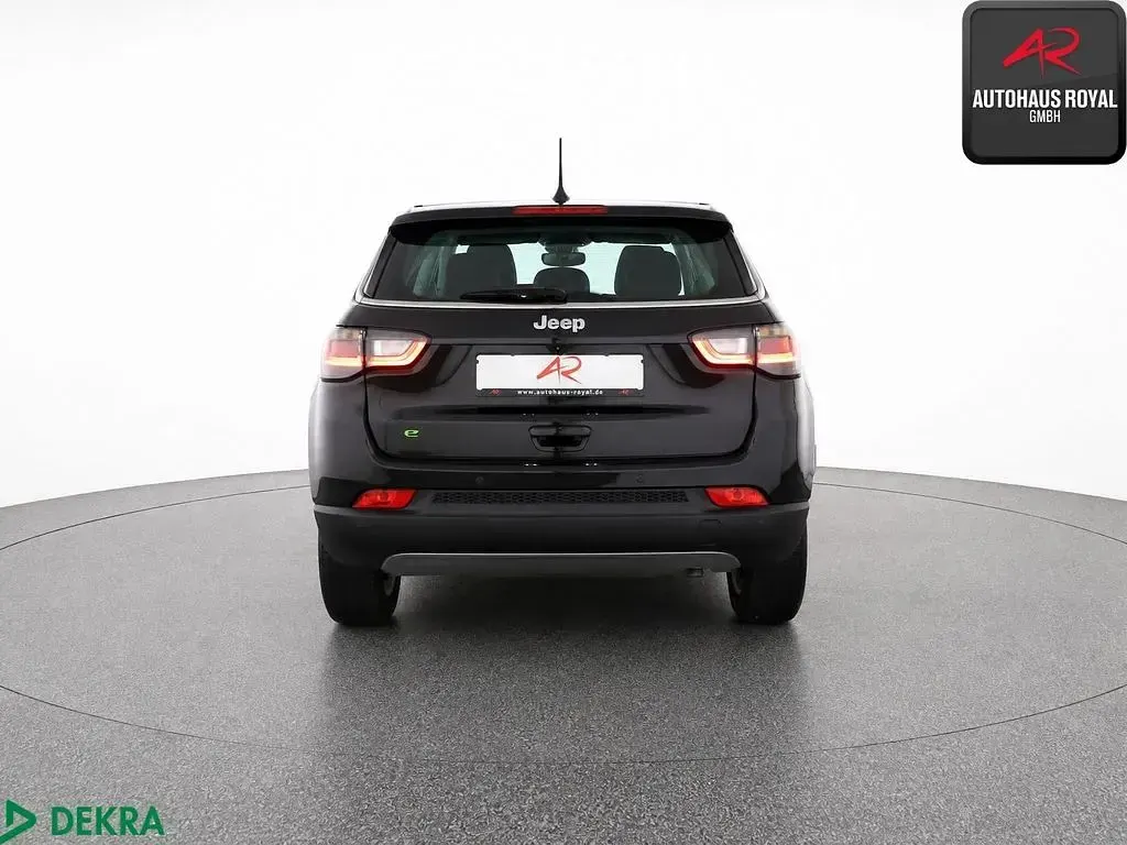 Gebraucht Jeep Compass Altitude 131 PS (96 kW) 2025 Schwarz SUV