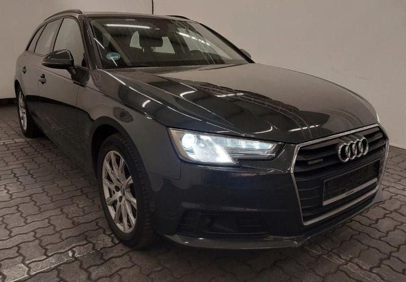 Gebraucht Audi A4 Basis 190 PS (139 kW) 2016 Grau Kombi