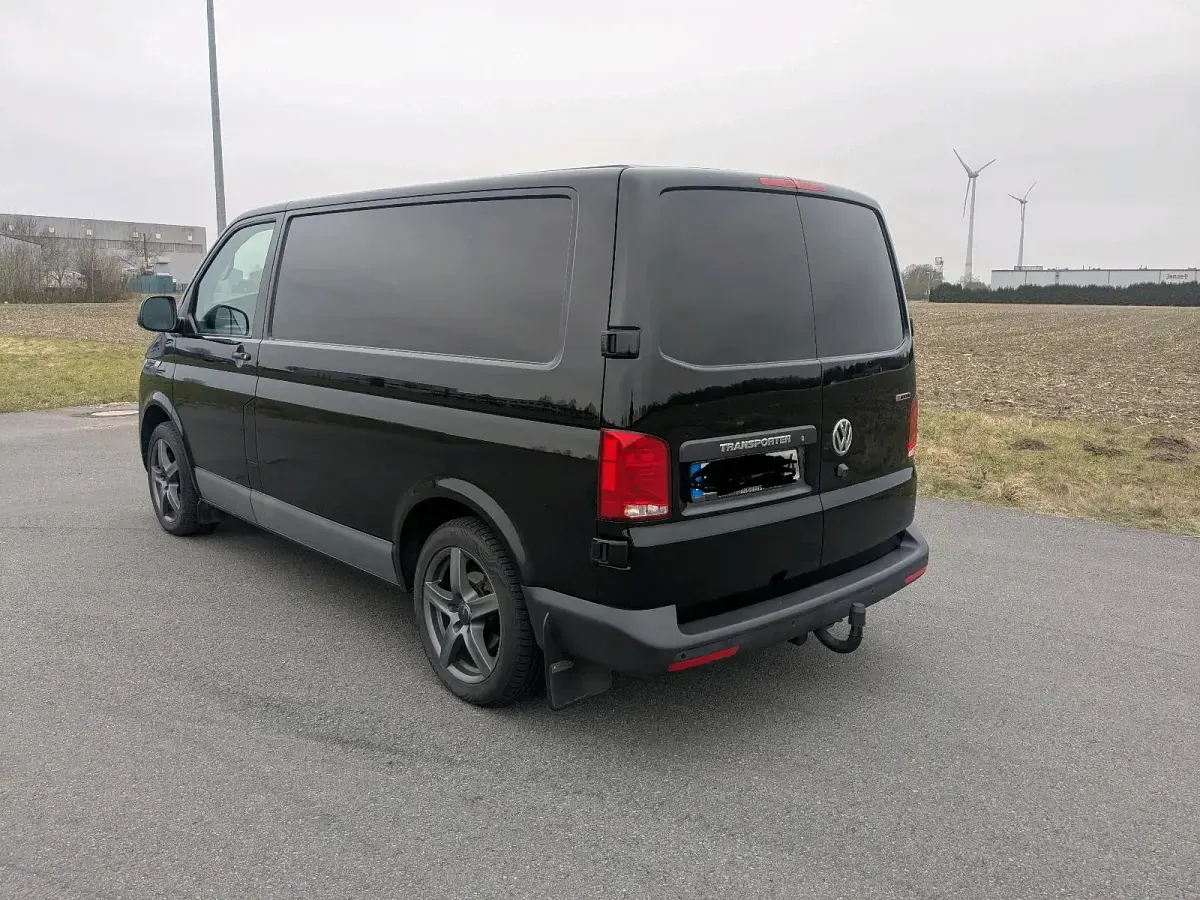 Gebraucht VW T6.1 204 PS (150 kW) 2021 Schwarz Van