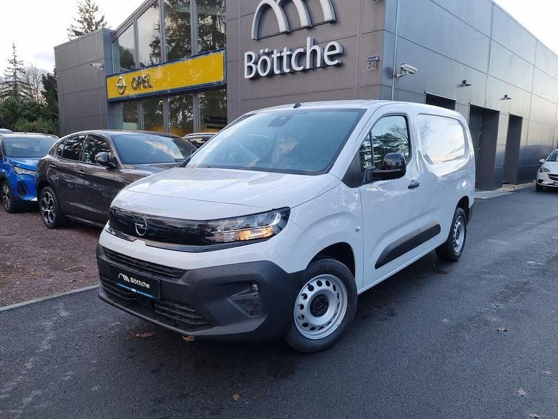 Neu Opel Combo 131 PS (96 kW) 2025 Lackierung weiss icy/typ aussenverkleidung spiegel flach standard Kombi