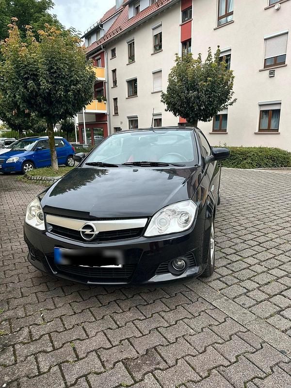 Schwarz Gebraucht 2005 Opel Tigra Cabrio | 1.100 € (Guter Preis) - Bild 1/4