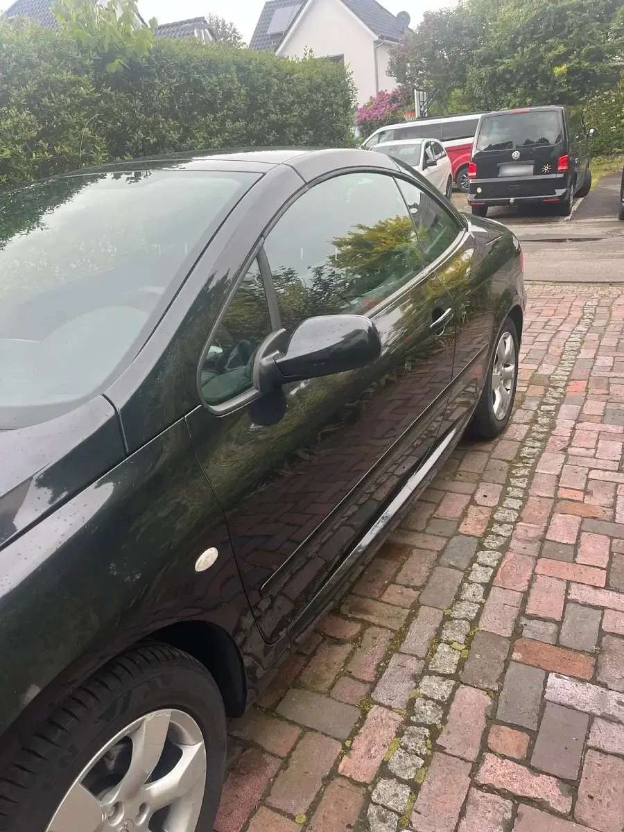 Gebraucht Peugeot 307 CC 134 PS (98 kW) 2005 Schwarz Cabrio