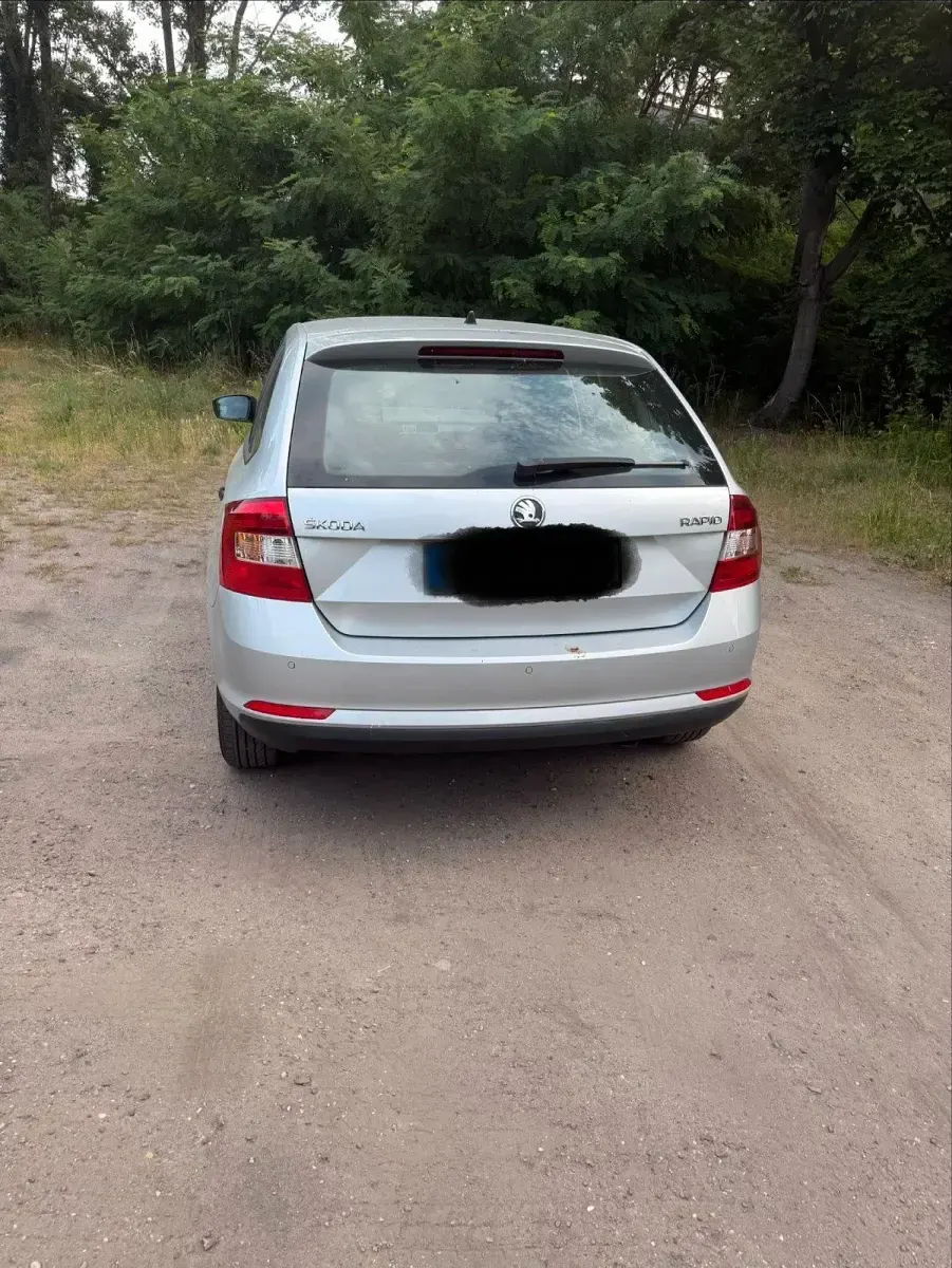 Gebraucht Skoda Rapid 110 PS (80 kW) 2015 Silber Kleinwagen