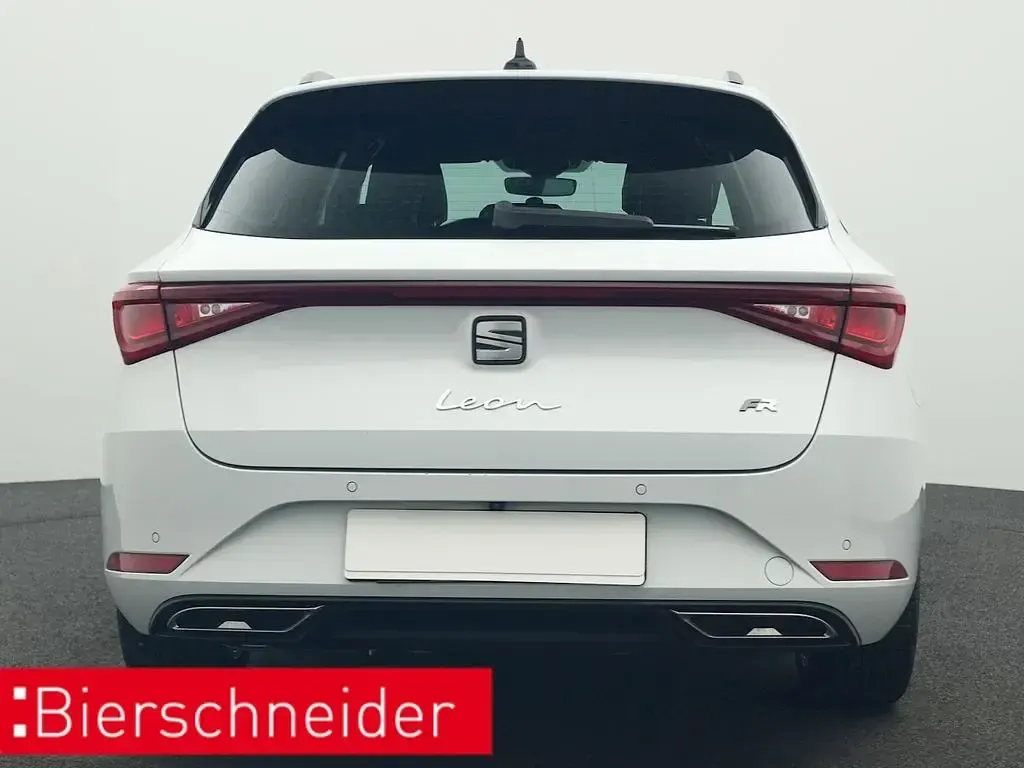 Gebraucht Seat Leon 150 PS (110 kW) 2025 Nevada weiss (metallic) Kombi