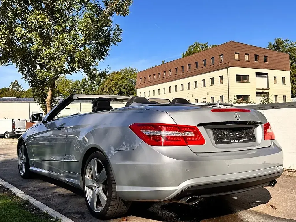 Gebraucht Mercedes E350 265 PS (194 kW) 2012 Silber Cabrio