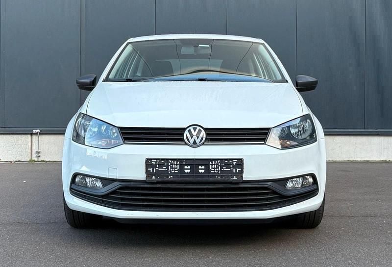 Used VW Polo 75 HP (55 kW) 2017 White Hatchback