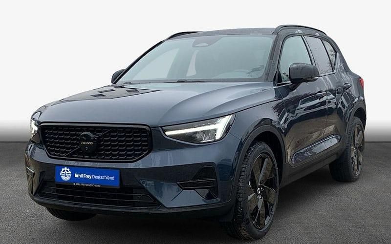 Neu Volvo XC40 Plus 197 PS (144 kW) 2026 Weiß SUV