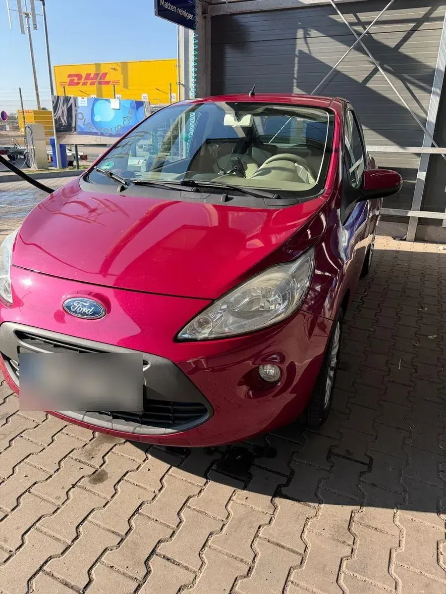 Gebraucht Ford Ka Titanium 69 PS (50 kW) 2009 Rot Kleinwagen