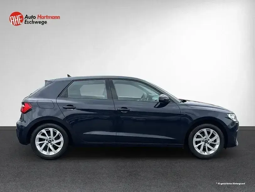Gebraucht Audi A1 Sportback Advanced 110 PS (80 kW) 2022 Blau Kleinwagen
